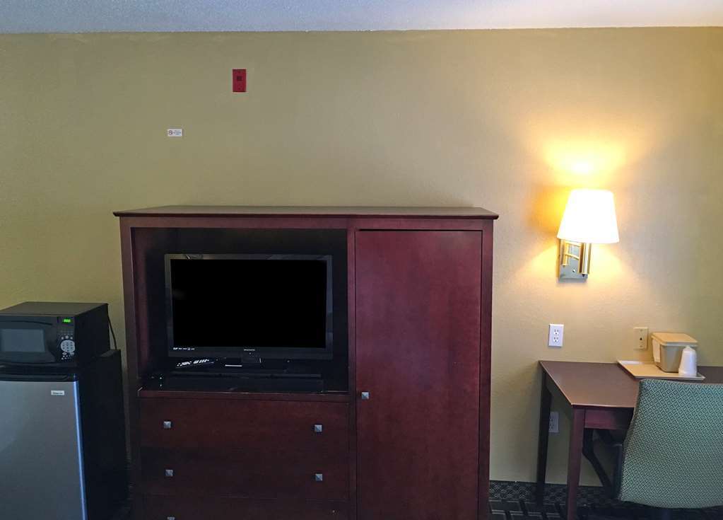America'S Best Inn Of Fairfield/Birmingham Room photo